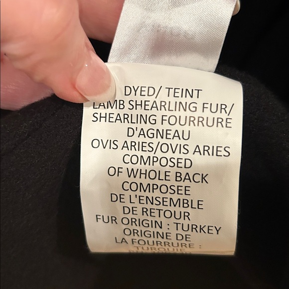 Gorgeous Vince Black Coat with Lamb shearling on sleeves - new Without tags. - Picture 7 of 8